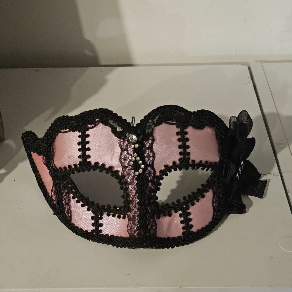 Elegant Pink and Black Lace Masquerade Mask, Eyes Wide Shut, Alluring